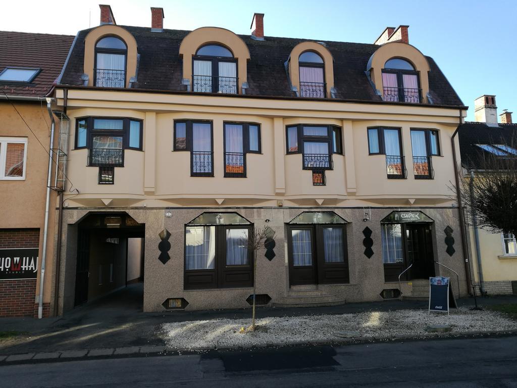 Matyas Szallas Hotel Szombathely Exterior photo